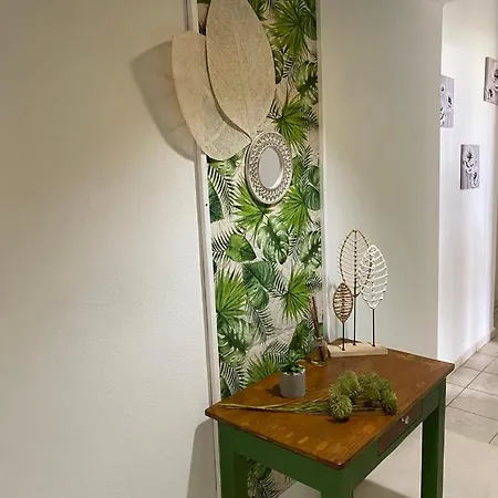 Thalia * Kamena Vourla